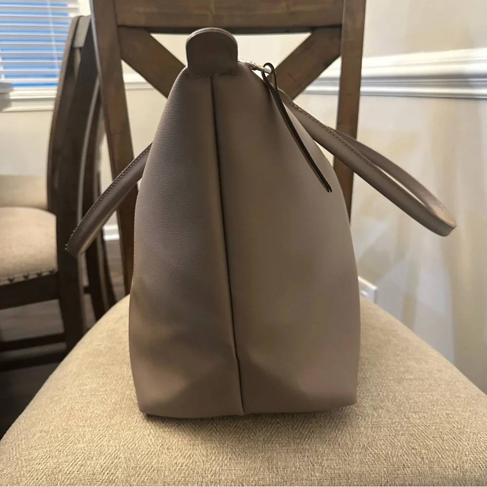 Longchamp Le Pliage City shoulder tote bag in the color taupe Large - Picture 5 of 16